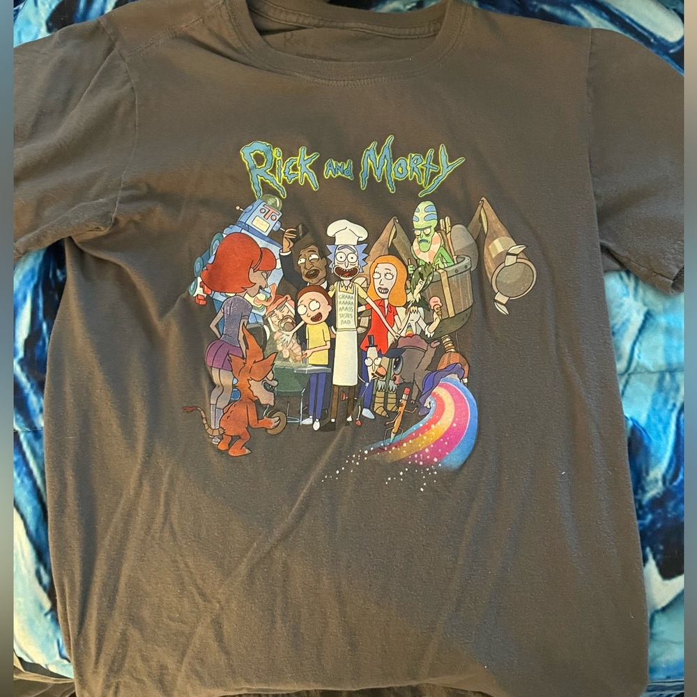 Sz small Rick and Morty tshirt